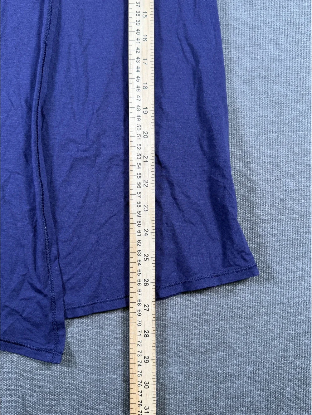 Lululemon Women's Long Sleeve V-Neck Shirt Size 10 Purple Cotton Lycra